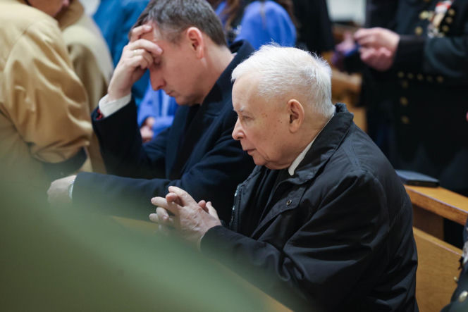 Jarosław Kaczyński na otwarciu wystawy pt. „Katyń 1940 - Smoleńsk 2010. Anatomia kłamstwa” w Muzeum Miejskim w Jastrzębiu-Zdroju