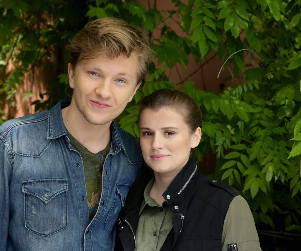 M jak miłość po wakacjach 2019. Łukasz (Jakub Józefowicz), Katia (Joanna Jarmołowicz)