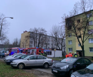 Kędzierzyn-Koźle. Pożar strawił dwa mieszkania! Rodzina z dziećmi bez dachu nad głową [ZDJĘCIA ZE SPALONEGO MIESZKANIA]