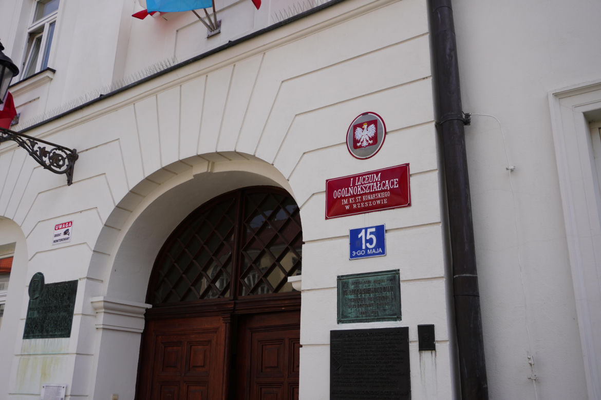 Maturzyści z Rzeszowa po egzaminie z matematyki