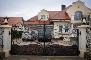 Bramy kute Anvil-Art