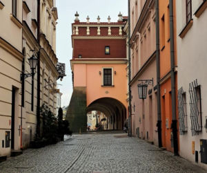 „To świetny pomysł!” Mieszkańcy Tarnowa o serialu Netflixa „Noce i dnie”