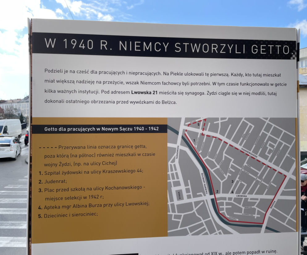 Wystawa przy Sądeckiej Bibliotece Publicznej