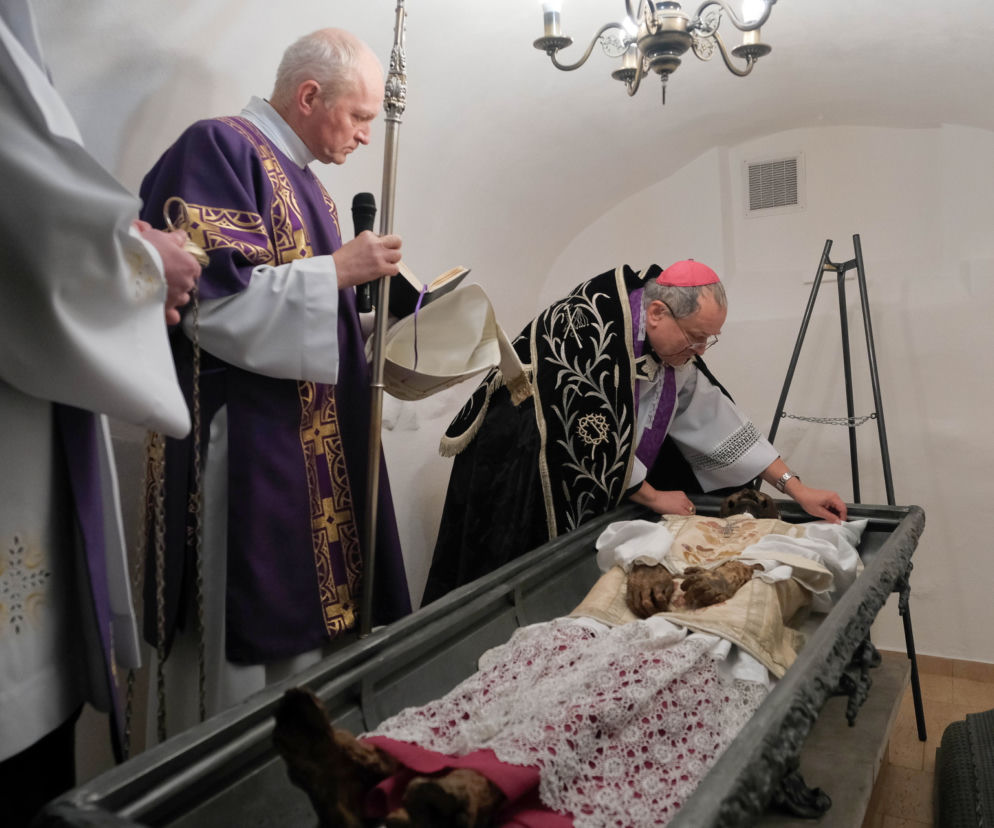 Ponowne uroczystości pogrzebowe bp. Stefana Wierzbowskiego w Górze Kalwarii