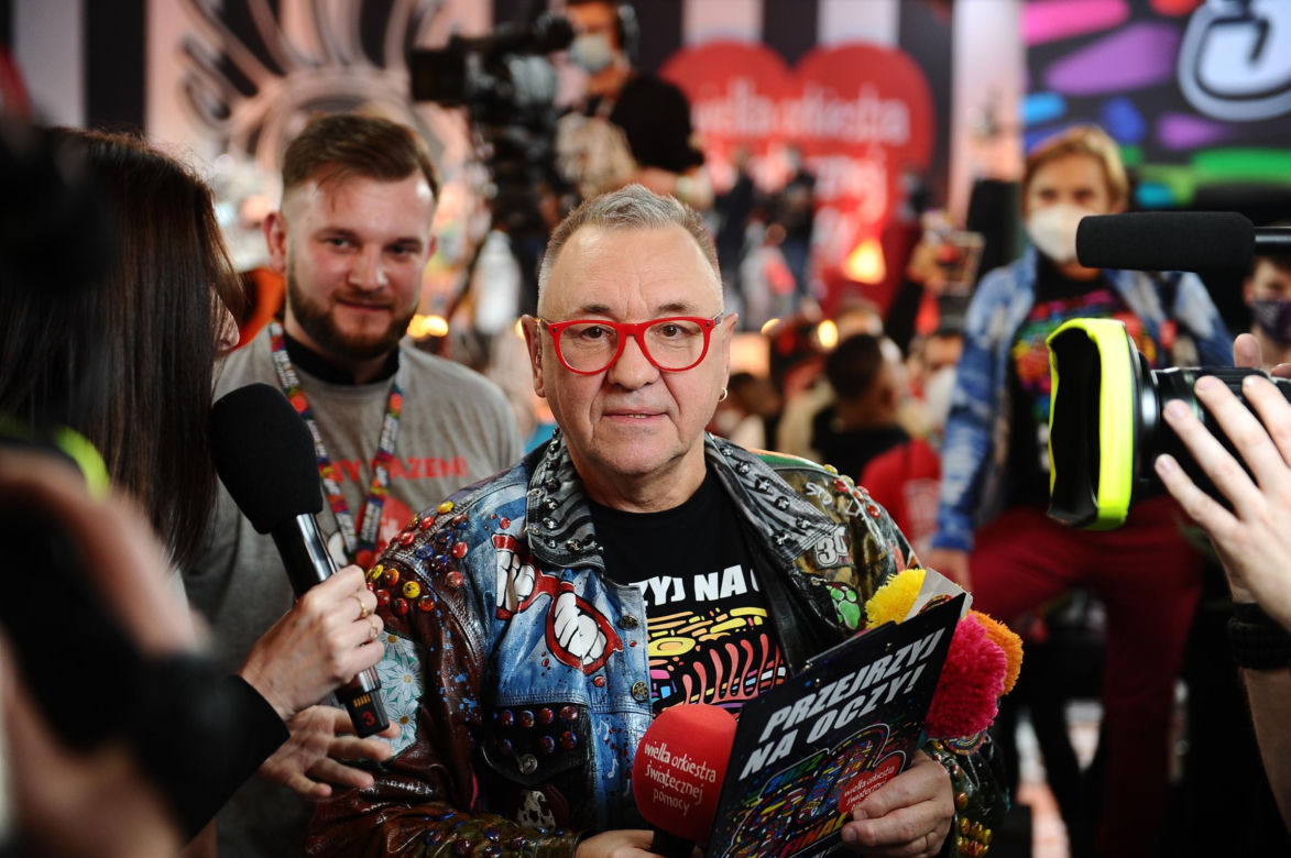 Jerzy Owsiak w koszulce Ruchu Chorzów