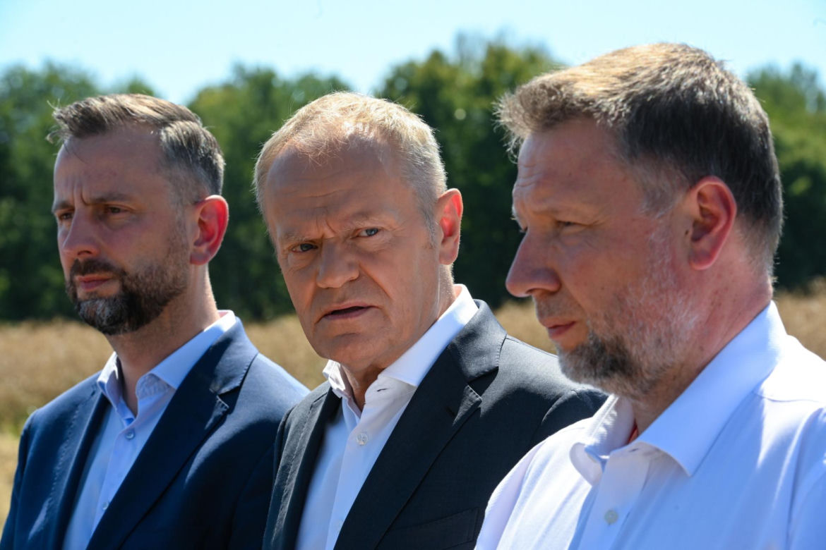 Donald Tusk na miejscu wybuchy na Lubelszczyźnie