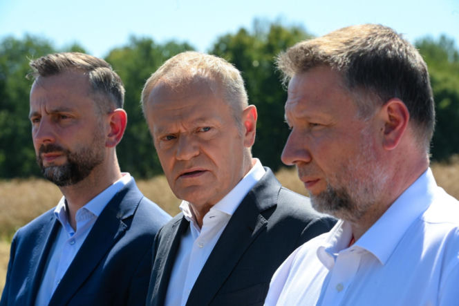 Donald Tusk na miejscu wybuchy na Lubelszczyźnie