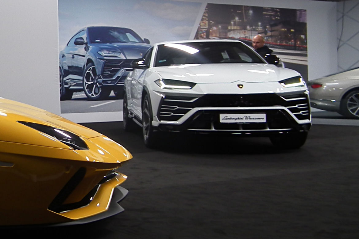 Kuba Wojewódzki jeździ Lamborghini Urus