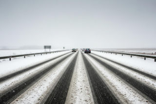 Trudne warunki na drogach Śląska. Kierowców czeka jeszcze gorsza sytuacja?