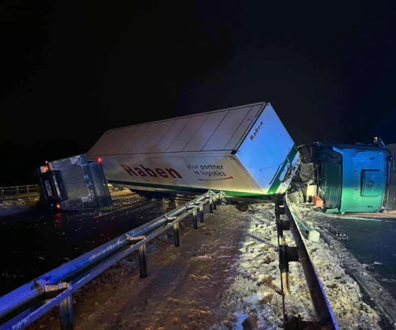 Dramat na trasie S7. Zablokowana w obie strony