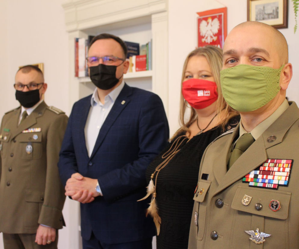 Dzielą się z innymi  najcenniejszym darem. Listopad to ich miesiąc 