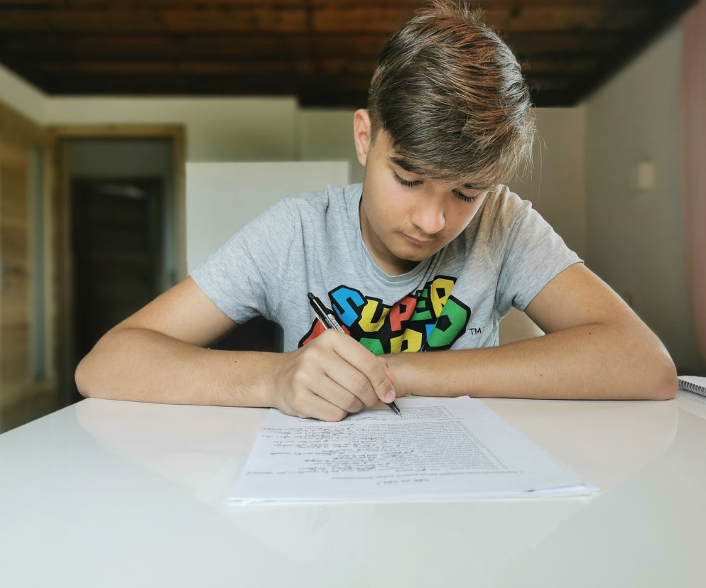 Dyktando ortograficzne nastolatek