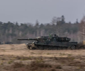 Pancerna pięść na defiladzie 2026. Od Leopardów 2 do K2 i Abramsów