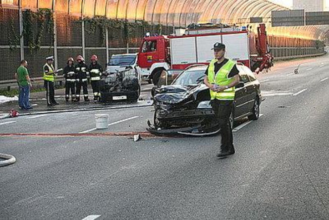 KATOWICE: Wypadek pod rondem. Dwie ofiary śmiertelne