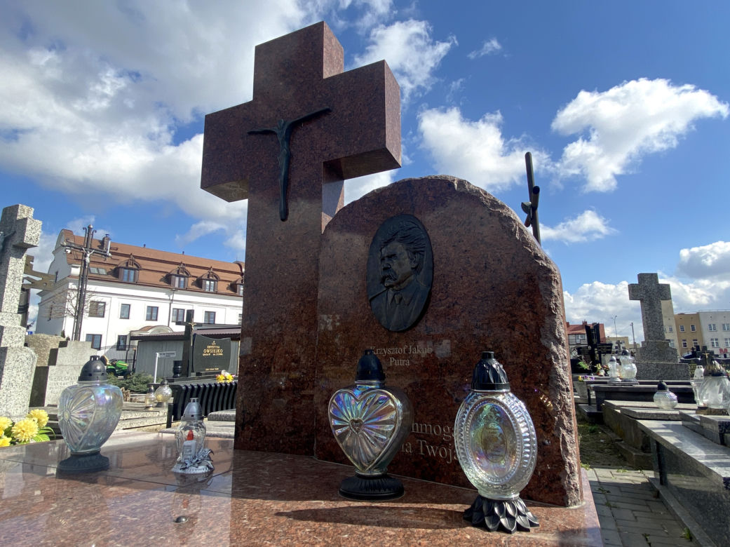 Grób Krzysztofa Putry, który zginął w katastrofie smoleńskiej