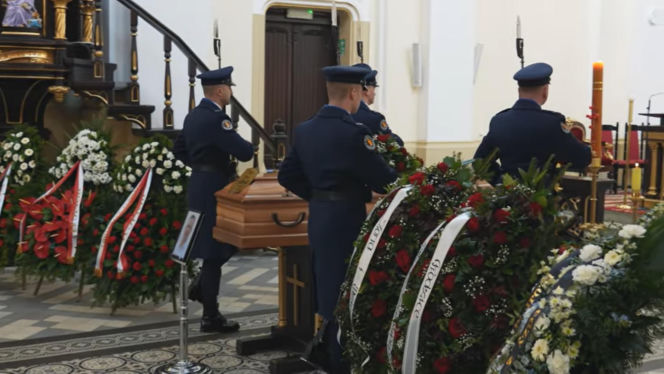 Piotr ubrał mundur, ucałował rodzinę i wyszedł do pracy. Jego serce nagle przestał bić
