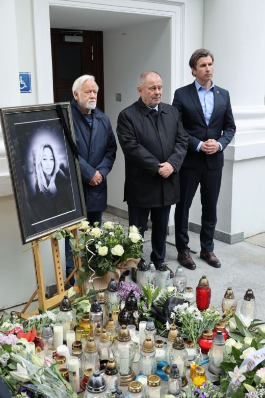 Upamiętnienie brutalnie zaatakowanej pracowniczki UW (8.05.2025)