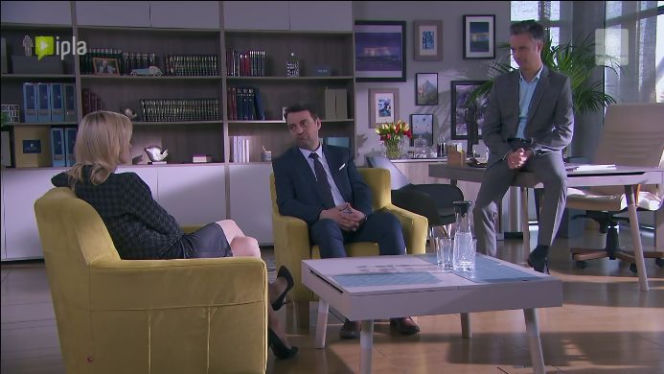 Pierwsza miłość odcinek 2483, Sabina (Urszula Dębska), Aleks (Tomasz Mandes), Artur (Łukasz Płoszajski)