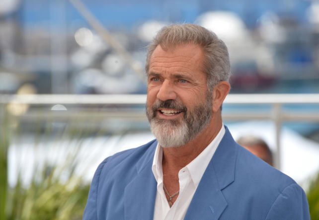 Mel Gibson znowu w centrum skandalu. Internauci oburzeni, a gwiazdor przeprasza