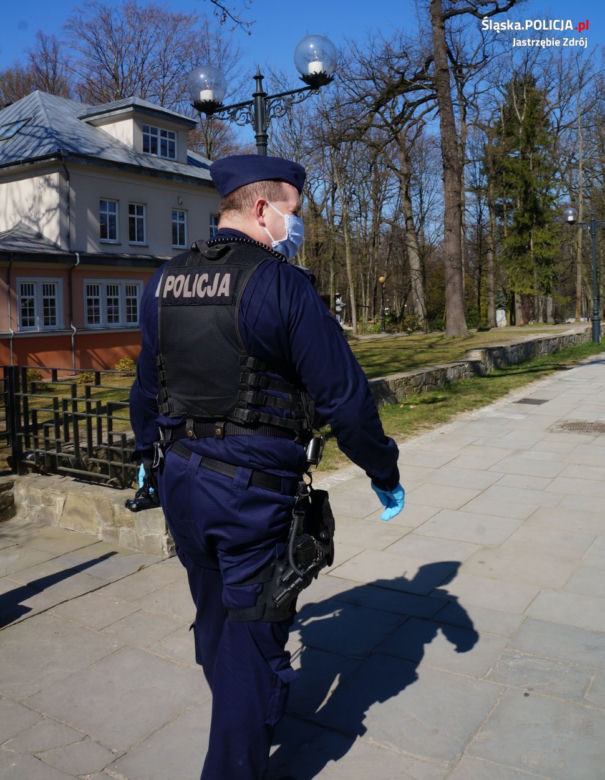  Koronawirus na Śląsku: MNÓSTWO mandatów za brak masek. Policjanci nie mają litości! Idą na REKORD