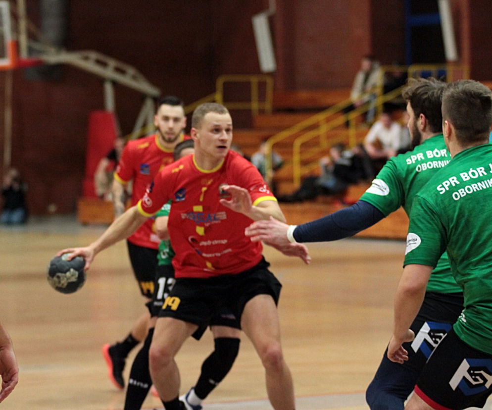 ​W sobotę na piłkę ręczną, a w niedzielę na koszykówkę i futsal 