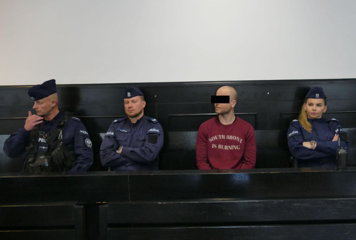 Wstrząsający mord w Łodzi. Zabił przyjaciół, bo zobaczył demony