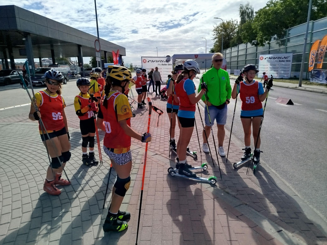Zawody o Puchar Polski na nartorolkach Marwe Cup 2025 zostały zainaugurowane w Siedlcach