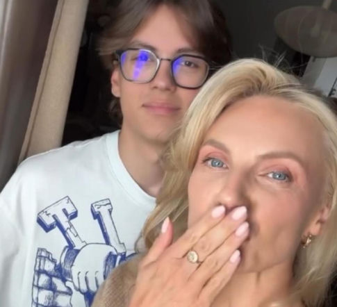 Na Wspólnej. Sylwia Gliwa i Mikołaj Szostek ostatni raz na planie! Tak rodzina Cieślików pożegnała się z widzami - ZDJĘCIA