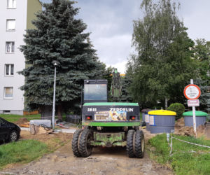 Śmietniki zbyt blisko bloków