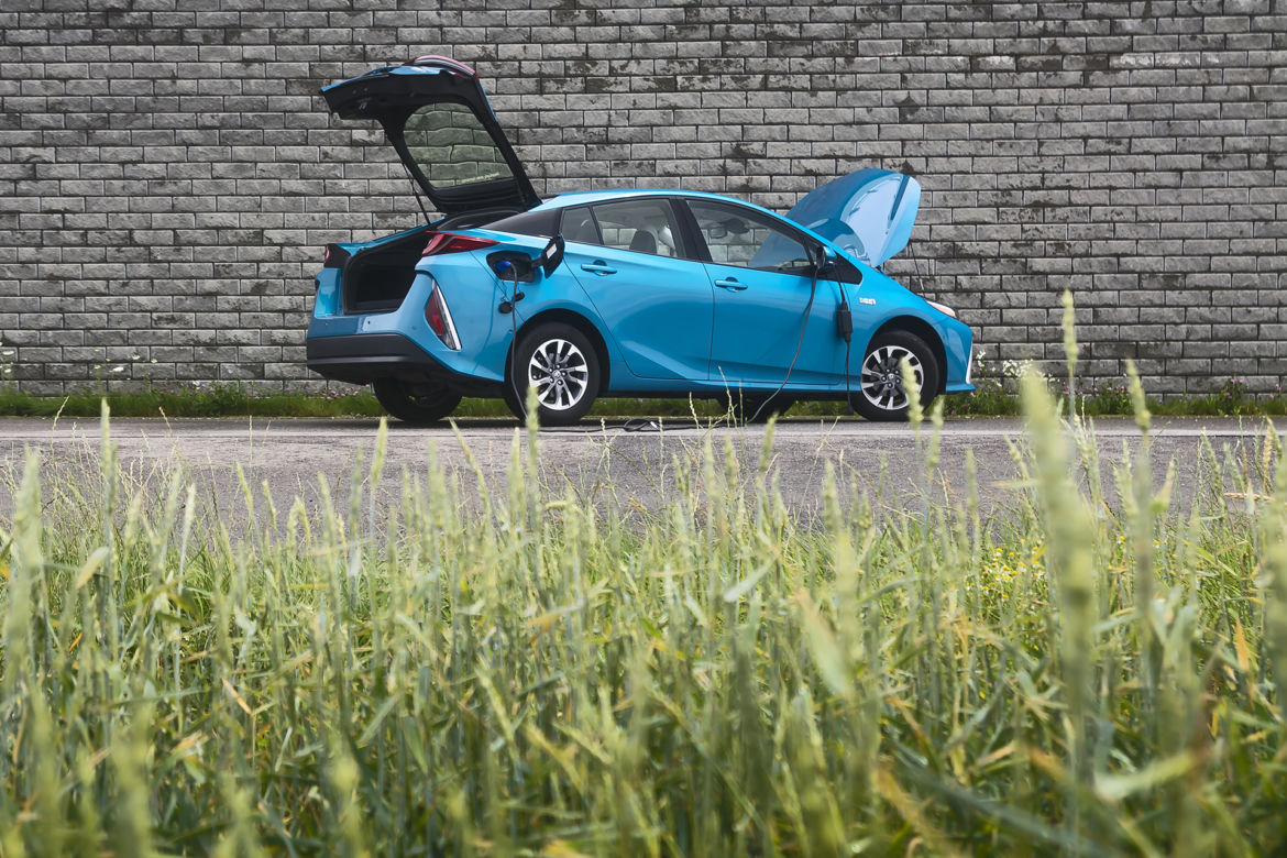 Toyota Prius Plug-in Hybrid Prestige