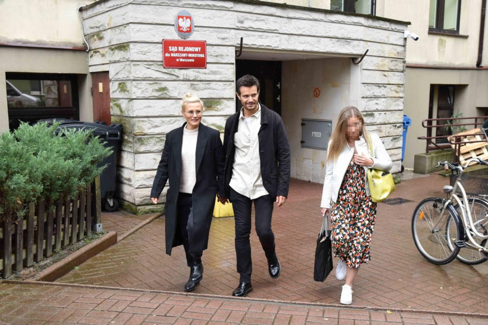Mikołaj Krawczyk i Sylwia Juszczak w sądzie