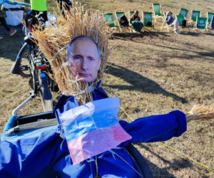 Marzannę zastąpili… Putinną. Pierwszy dzień wiosny w Kielcach