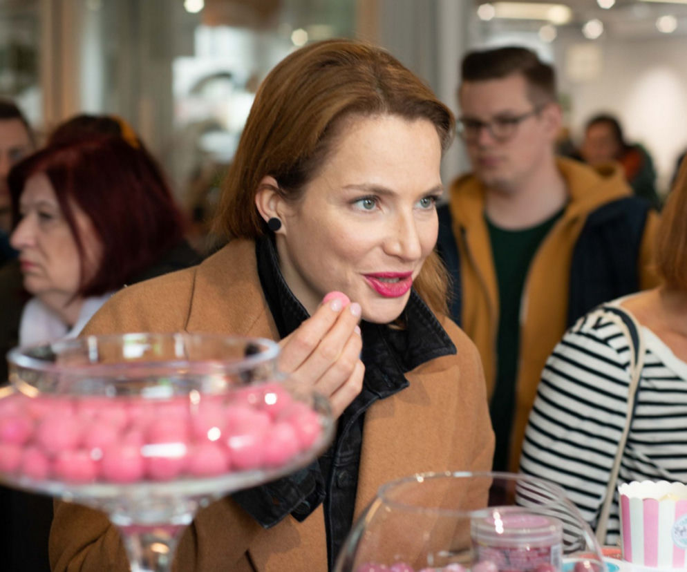Anna Dereszowska przyszła po kwiaty, a skusiła się na słodycze