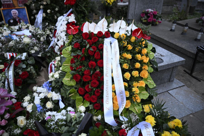 Tak wygląda grób Jacka Magiery po pogrzebie