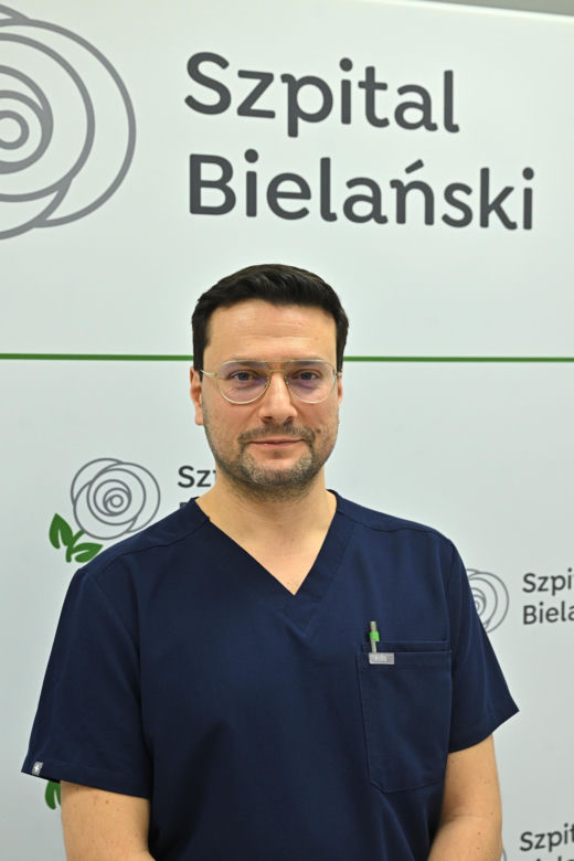 Zoperowali Tadziowi kręgosłup, gdy był jeszcze w brzuchu mamy. O Szpitalu Bielańskim mówi cały świat
