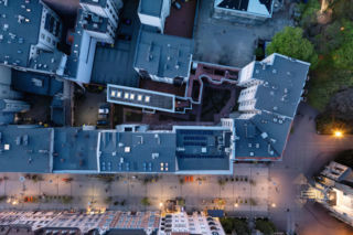 Architekci w pełni wykorzystali duchowy i materialny potencjał przestrzeni. TBS przy ulicy Mariackiej w Katowicach uzupełnia ją w subtelny sposób