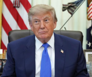 Prezydent USA Donald Trump uciszał w poniedziałek dziennikarkę CNN Kristen Holmes