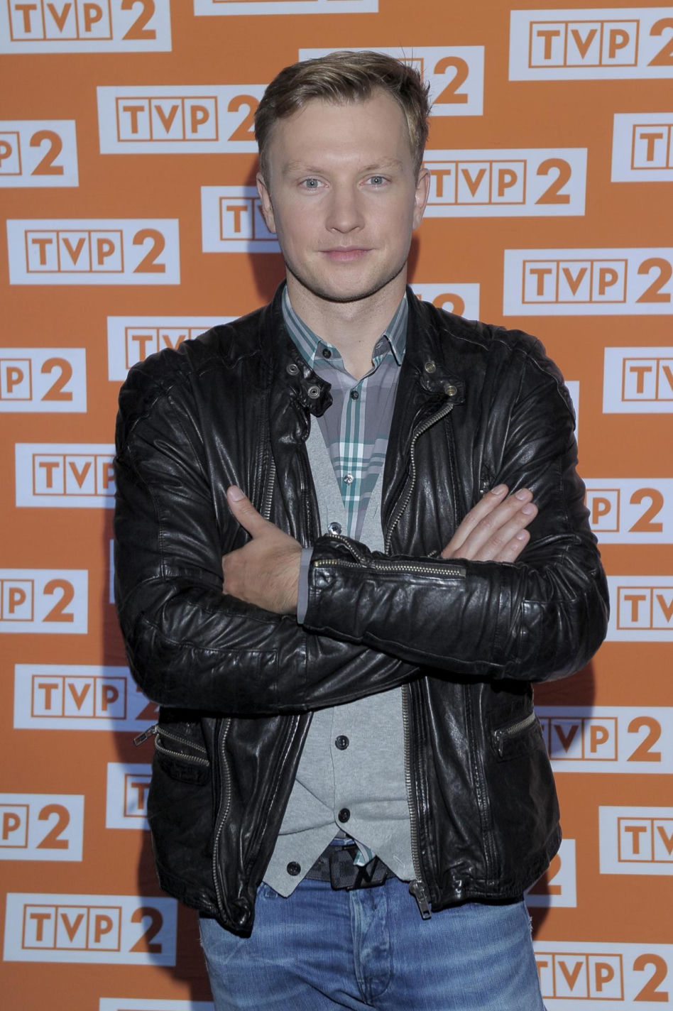 Od nastolatka z "Na Wspólnej" do eleganckiego mężczyzny. Tak zmieniał się Jakub Wesołowski