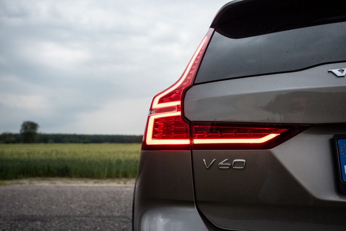 Volvo V60 D4 AWD Cross Country Pro