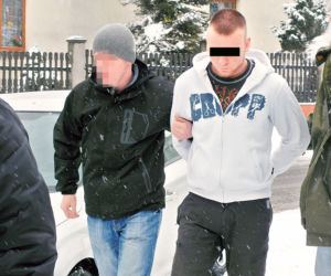 Wymalował jej krwią serce na ścianie