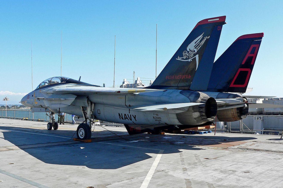 Koniec legendy F-14 Tomcat w Iranie? Zdjęcia satelitarne potwierdzają zniszczenie „perskich kotów”