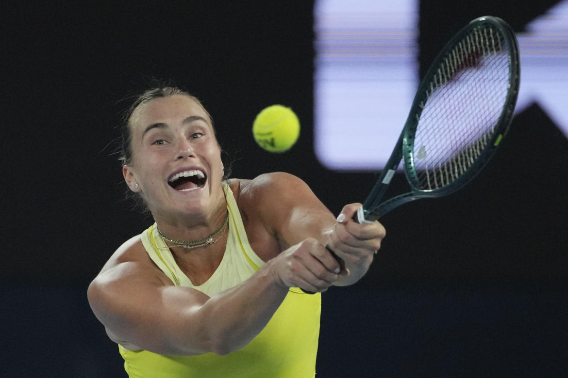 Aryna Sabalenka zniszczyła rakietę podczas finału Australian Open - GALERIA