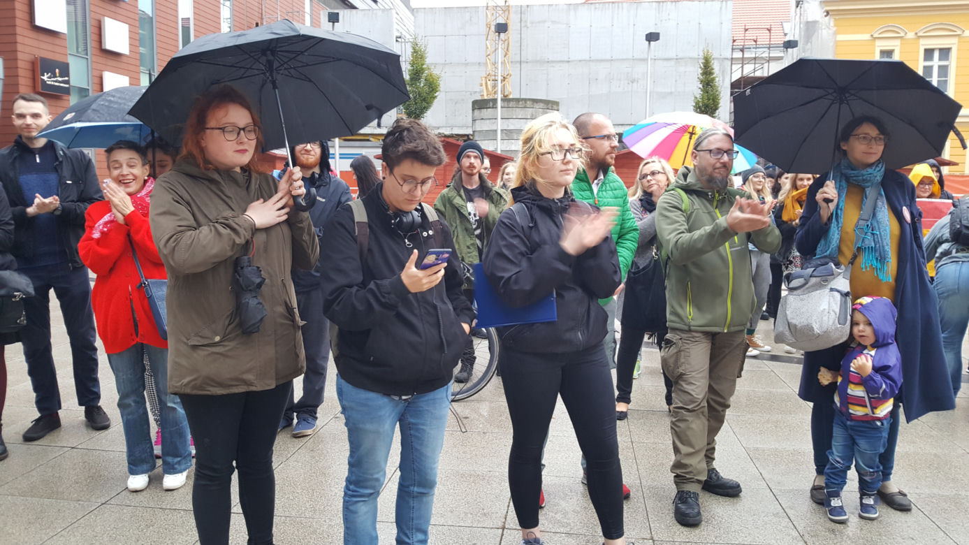 Bydgoszczanie sprzeciwiają się karaniu za edukację seksualną