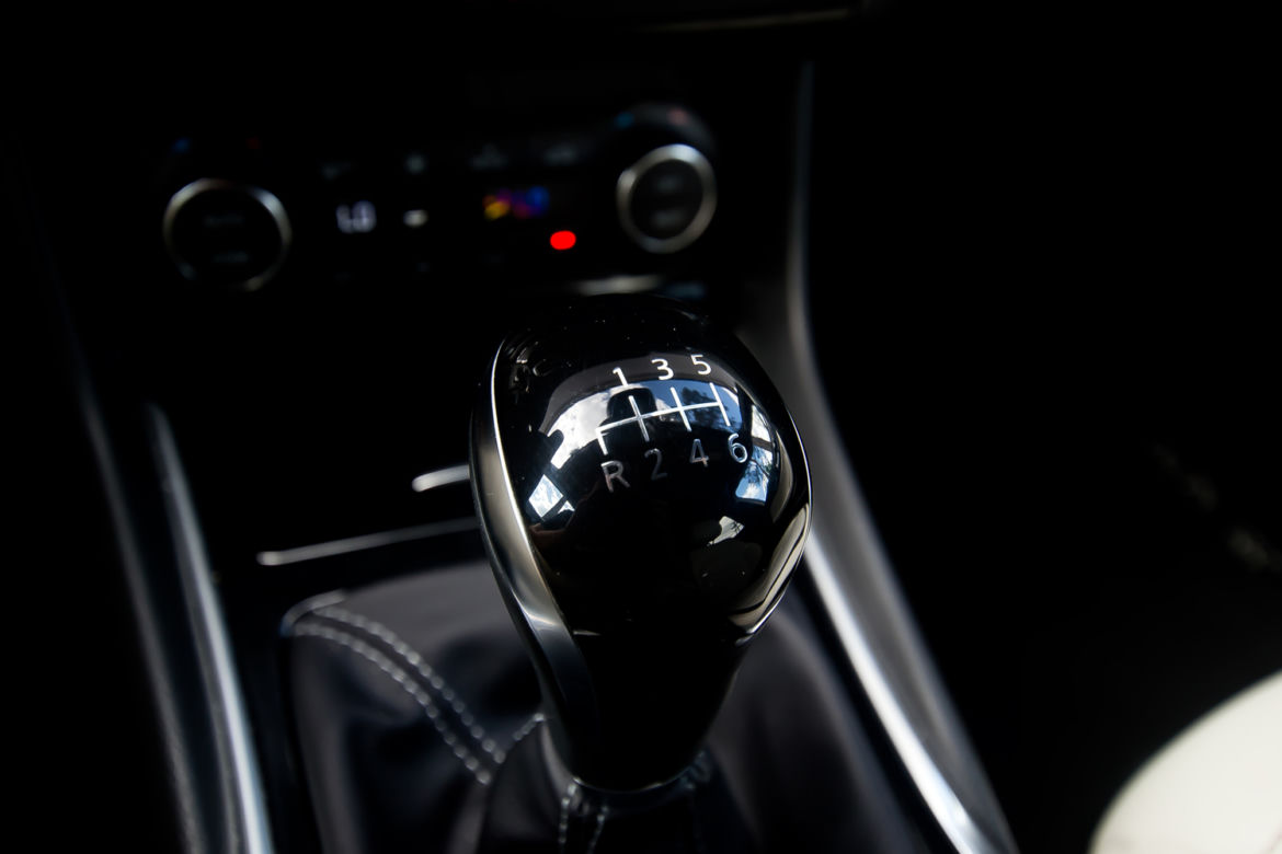 Infiniti Q30 1.6t Premium Tech Gallery White