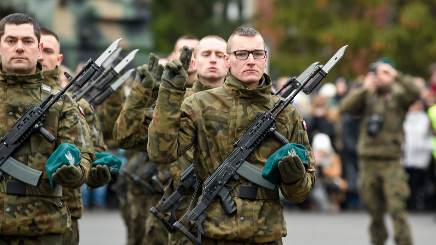 Olsztyn. Ponad 400 żołnierzy złożyło przysięgę. W uroczystości wziął udział szef MON [ZDJĘCIA]