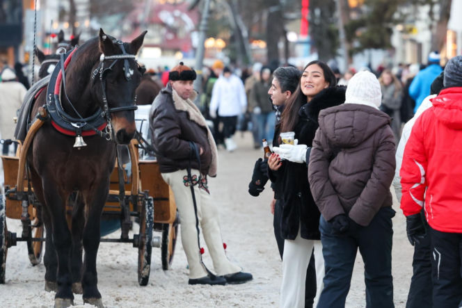 Fatalne warunki w Tatrach. Jest mroźno, ślisko, a szlaki są zasypane śniegiem. TPN ostrzega turystów