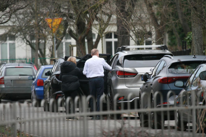 Premier Donald Tusk ruszył na pomoc żonie