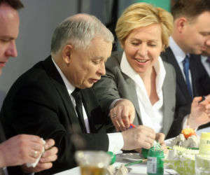 Prezes Jarosław Kaczyński malował PiSanki
