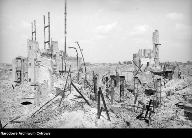 Ruiny byłego getta warszaRuiny byłego getta warszawskiegowskiego