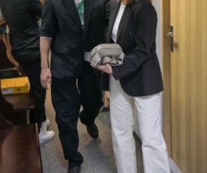 Katarzyna Wajda czekając na rozwód, całowała się w sądzie